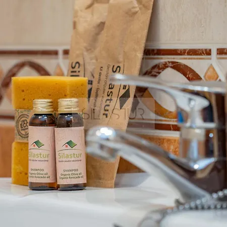 Balcon Al Mar By Silastur * 希洪